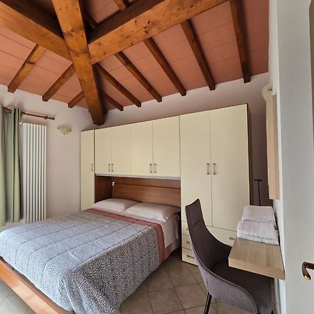 Finestra Della Val D'Orcia Apartment Contignano Bagian luar foto