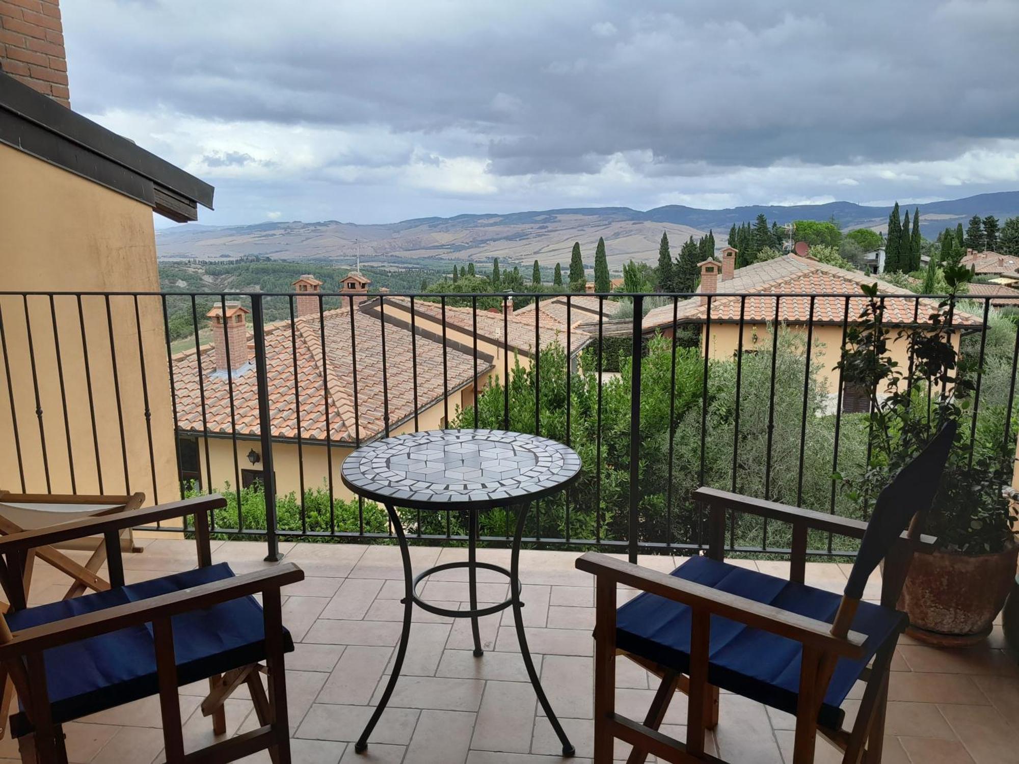 Finestra Della Val D'Orcia Apartment Contignano Bagian luar foto