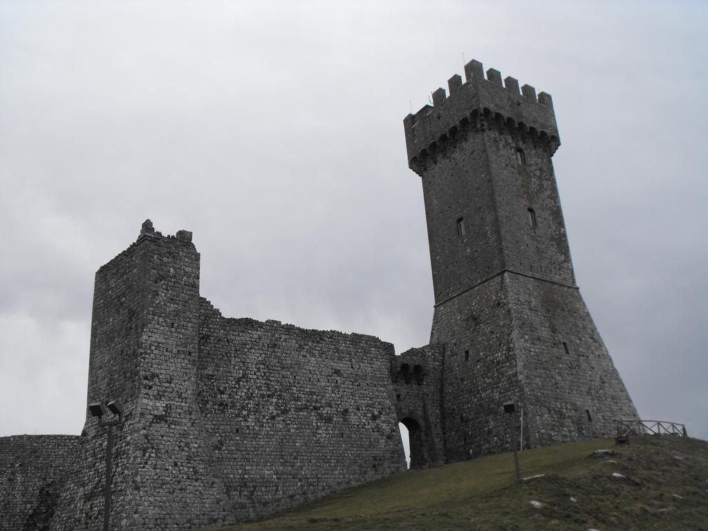 Finestra Della Val D'Orcia Apartment Contignano Ruang foto