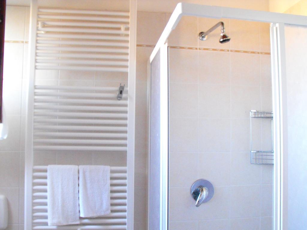 Finestra Della Val D'Orcia Apartment Contignano Ruang foto